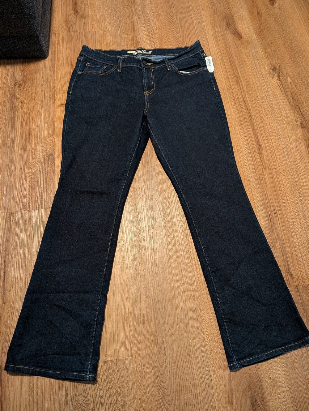 NEW Old Navy Sweetheart Bootcut Jeans 12 Short